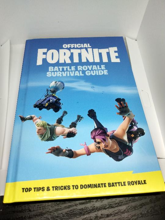 Official Fortnite Battle Royale Survival Guide Book